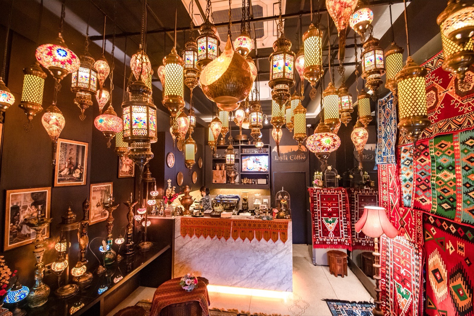 Layla Cafe